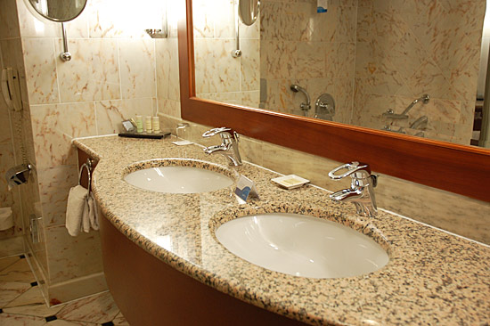 9doublesink.JPG